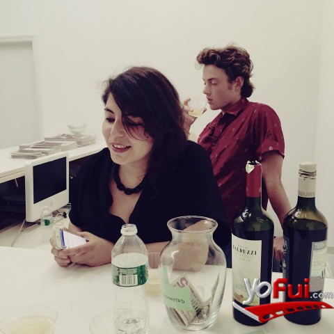 Counter del Y Gallery (foto de María Gracia Donoso)