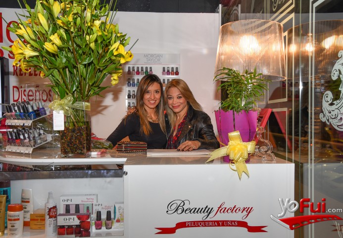 Paulina Castro, Claudia Gallegos