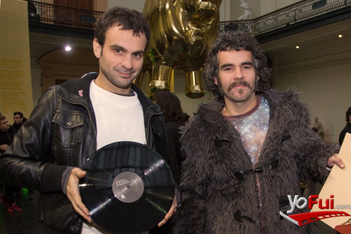 Chris Ureta, Frank Solo