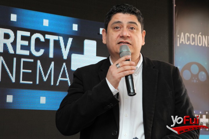 Daniel Olave, animando el evento