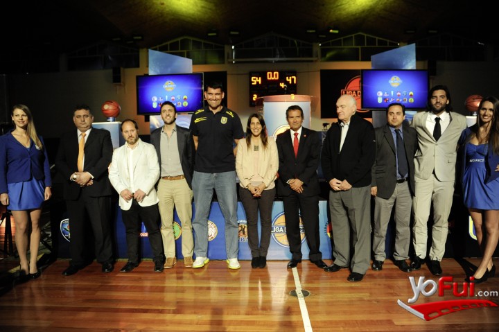 Fotografía en Lanzamiento Liga DIRECTV de Básquetbol, Gimnasio del Estadio Italiano