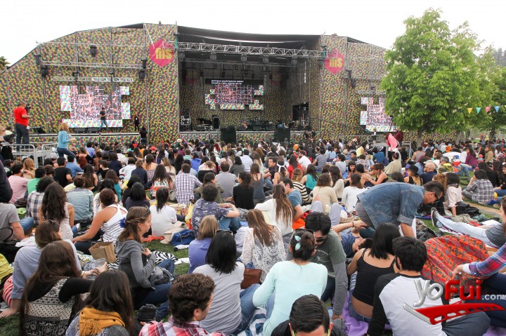 Fotografía en Movistar presentó Fiis 2015, Calles de Santiago
