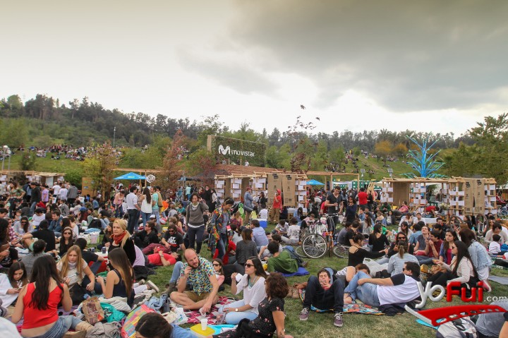 Fotografía en Movistar presentó Fiis 2015, Calles de Santiago