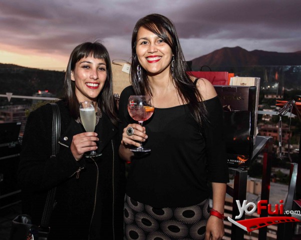 Consuelo Goeppinger, Carolina Freire