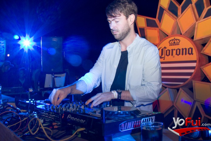 Friendly Fires DJ Set