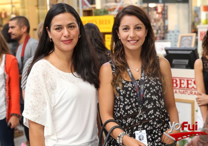 Karina Burgos, Angela Sanhueza