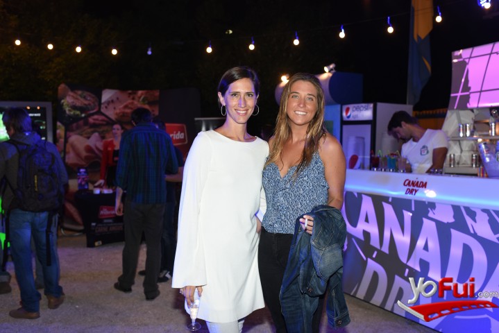 Isabel Custer, Ana Covarrubias