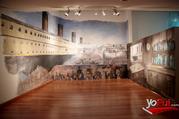 Fotografía en Inauguración exposición PROFUNDO de la artista Claudia Bitrán, Museo de Artes Visuales (MAVI)