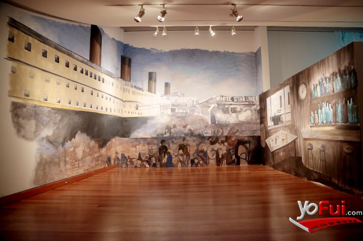 Fotografía en Inauguración exposición PROFUNDO de la artista Claudia Bitrán, Museo de Artes Visuales (MAVI)