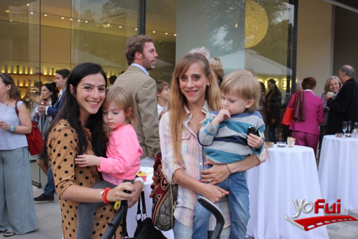 Genoveva Tenaillon, Yasmin Rebolledo