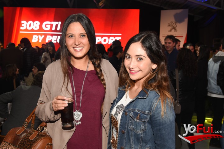 Natalia Bindis en Peugeot Sport Chile presenta el nuevo 308 GTi y a su equipo de rally