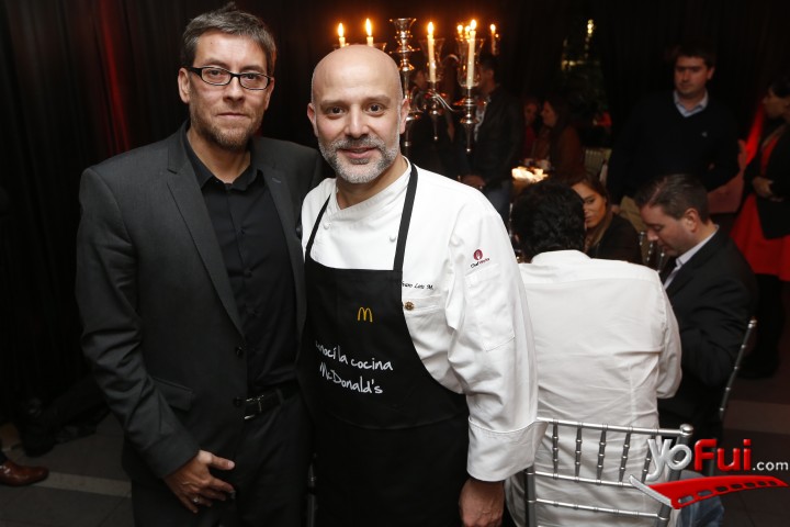 Alex Nilo, Alvaro Lois