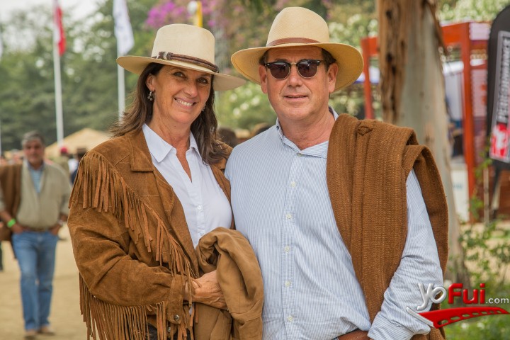 Anita Holzapfel, José Antonio Yavar