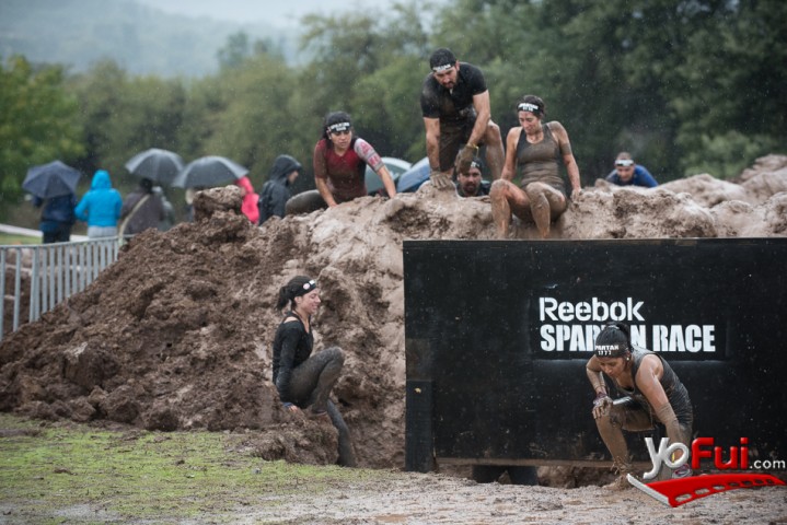 Algunas de las duras pruebas de la primera Reebok Spartan Race de 2016