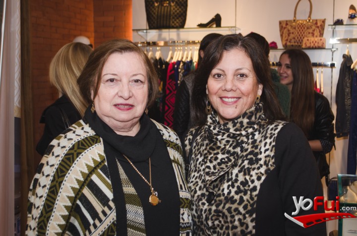 Marina Meneses Weber, Rebeca Salas