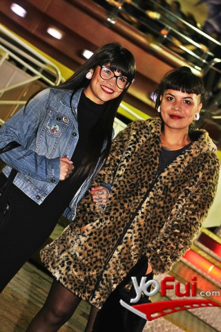 Valentina Davila, Katalina Schwarz