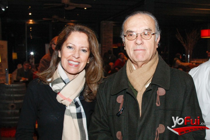María Victoria Gómez, Raimundo Donoso