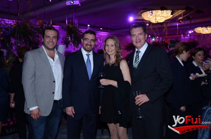Miken Zulueta, Ferney García, Gerente General del Hotel Crowne Plaza, Gisela Werren de García