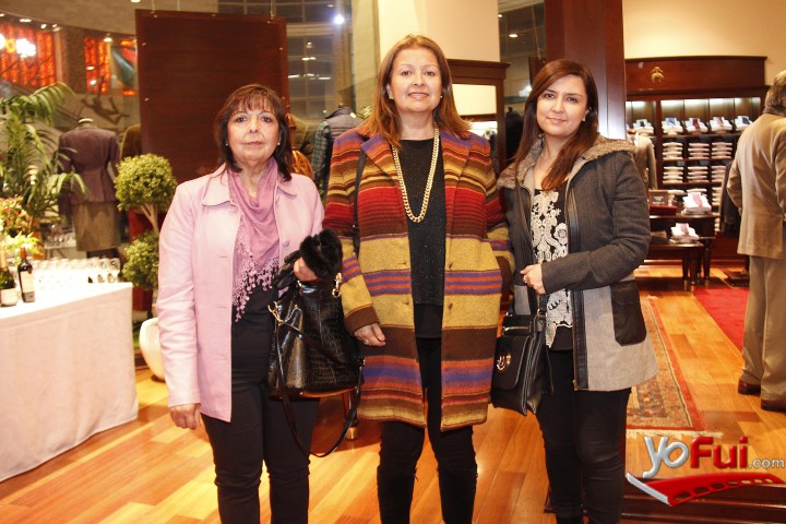 Oriana Arias, Miriam Opazo, Evelyn Vlajovith