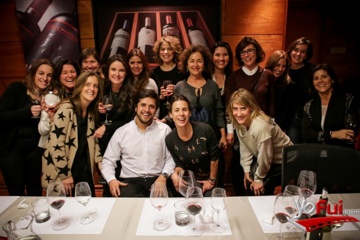Juan Ignacio Montt y las damas invitadas a la cata