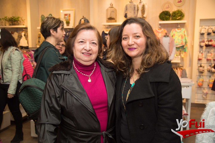 Marina Meneses Weber, Julia Salas