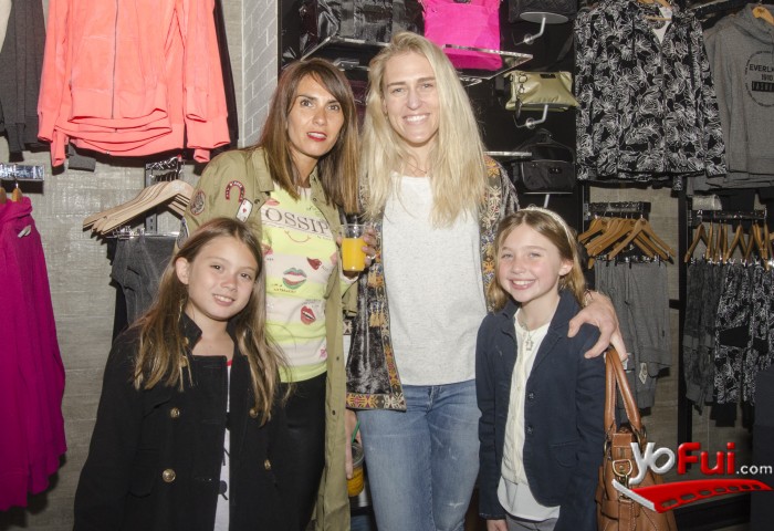 Fotografía en Everlast celebró el Día del Niño, Tienda Everlast