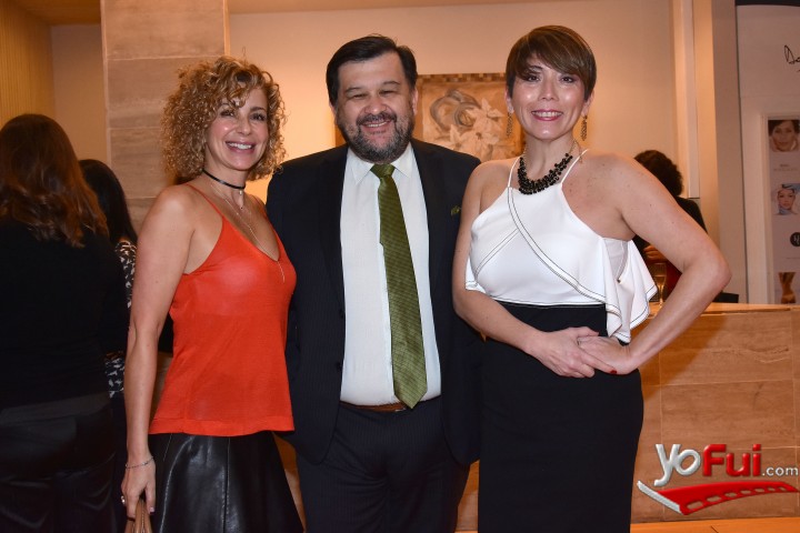 Gloria Aros, Carlos Zárate, Karen Uribarri