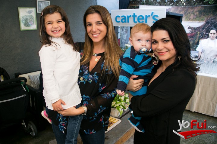 Pamela Le Roy con su hija Antonia, Antonella Ríos con Manuel