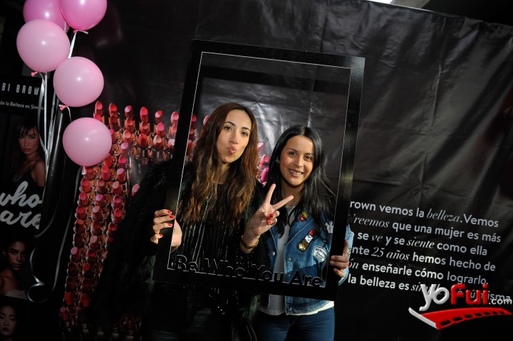 Celine Mahou, Daniela González