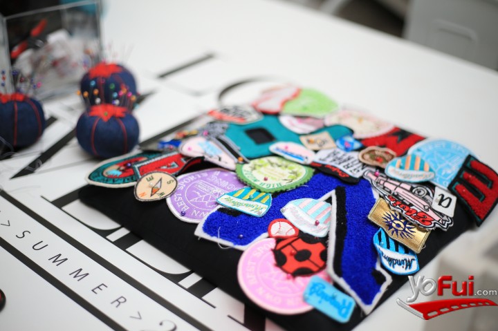 Talleres de elaboracioÌn de collares, bordado mixto y personalización de prendas con parches