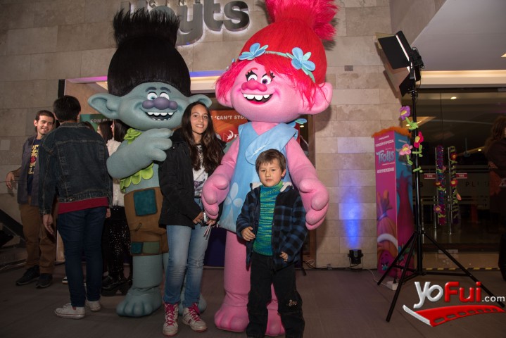 Leyla Latín, Cristián Vargas