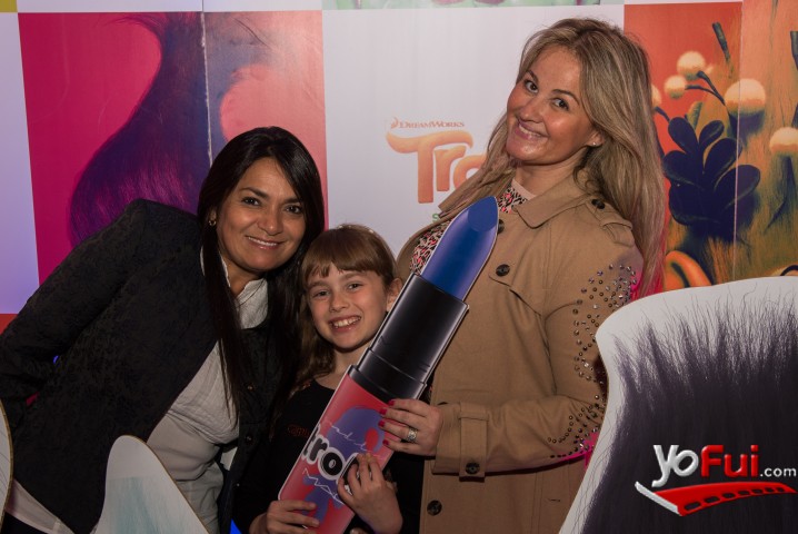 Paulina Troncoso, Giulia Inostroza, Vivian de Barros