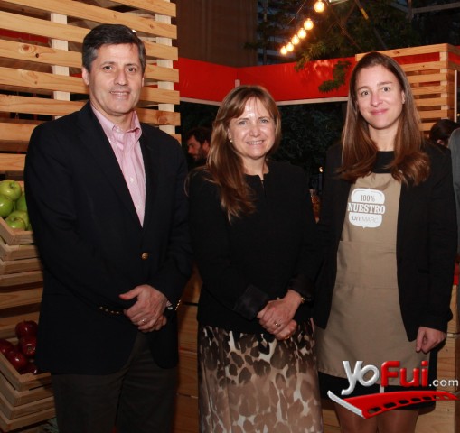 Marcelo Gálvez, Pilar Dañobeitía, Paula Calvanese