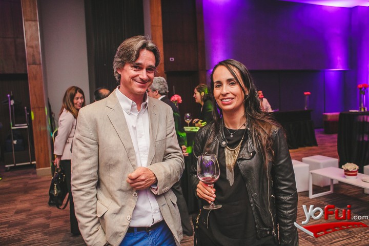 Gonzalo Bertelsen, Constanza Vargas