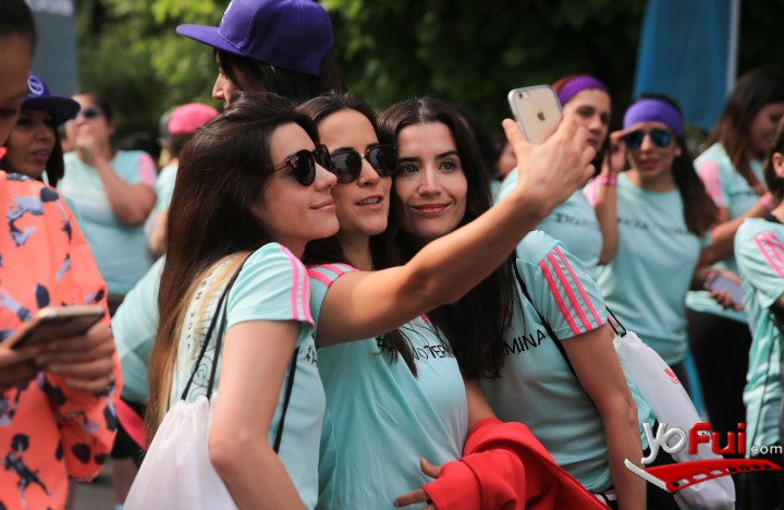 Fotografía en Más de 3000 mujeres disfrutaron al ritmo del dance en #aquinotermina de adidas Women, frente Museo Bellas Artes