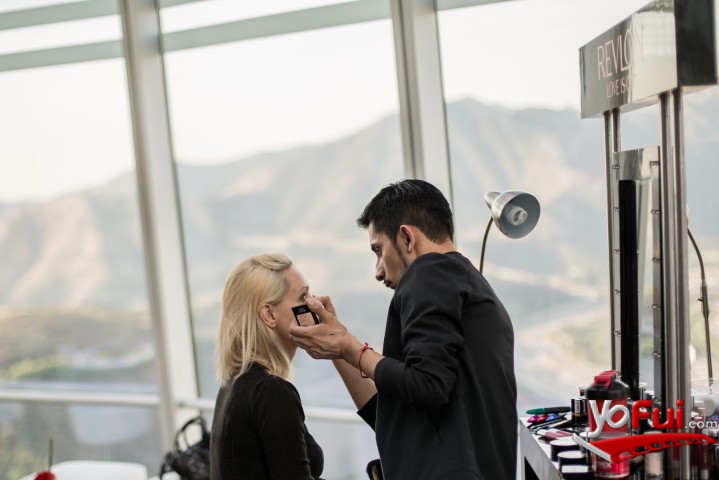 Fotografía en Revlon relanza la marca en Chile bajo el concepto “LOVE IS ON“, Sky Costanera
