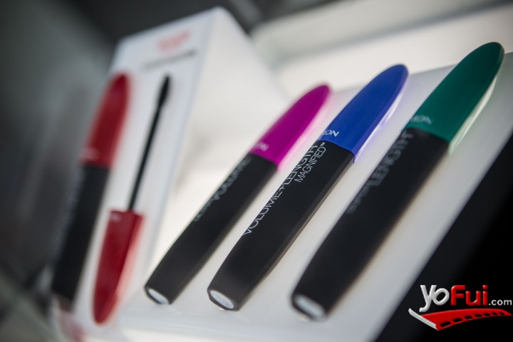 Fotografía en Revlon relanza la marca en Chile bajo el concepto “LOVE IS ON“, Sky Costanera