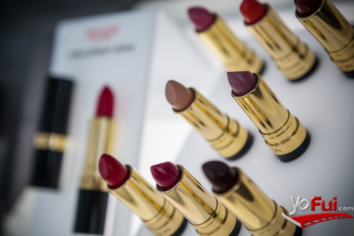 Fotografía en Revlon relanza la marca en Chile bajo el concepto “LOVE IS ON“, Sky Costanera