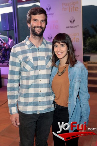 Sebastián Colombres, Cecilia Reyes