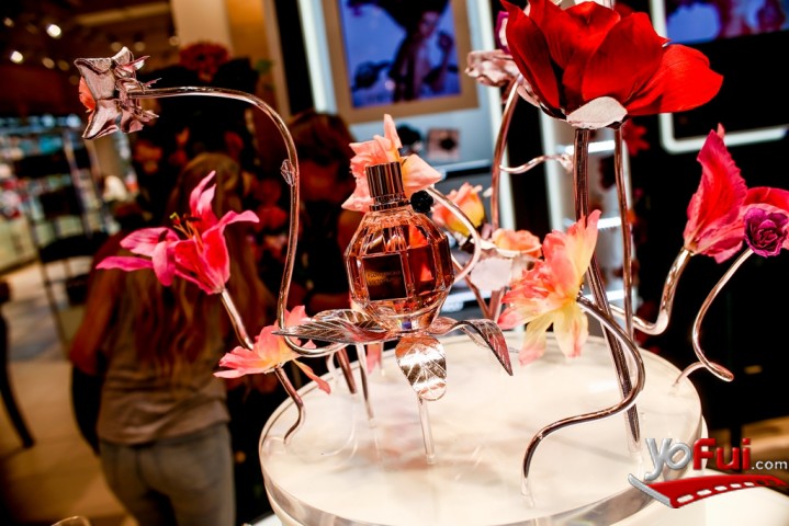 Fotografía en Lanzamiento Flowerbomb y Spicebomb de Viktor&Rolf, Tienda París