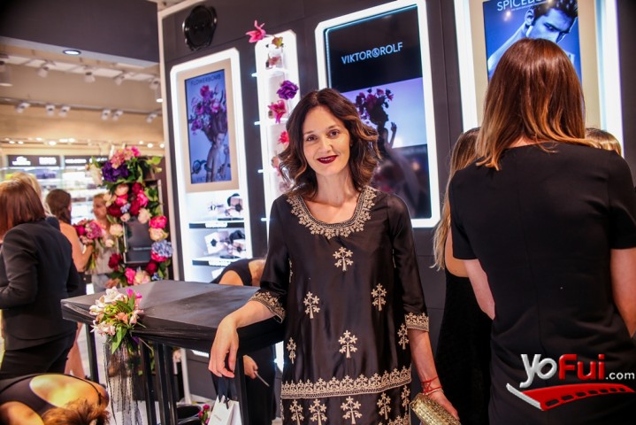 Fotografía en Lanzamiento Flowerbomb y Spicebomb de Viktor&Rolf, Tienda París