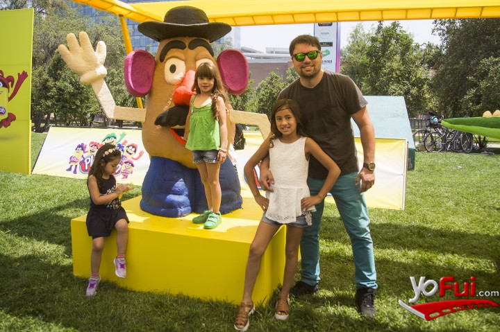 Daniel Valenzuela y sus hijas Alondra y Eloisa