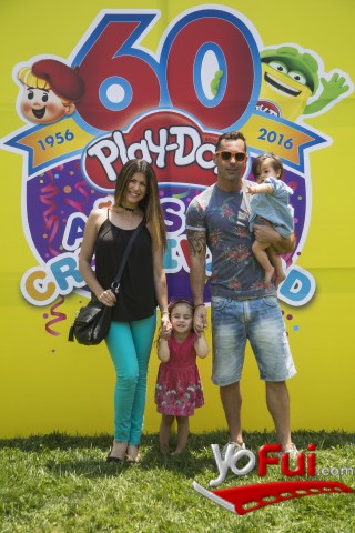 Vivi Rodrigues y familia
