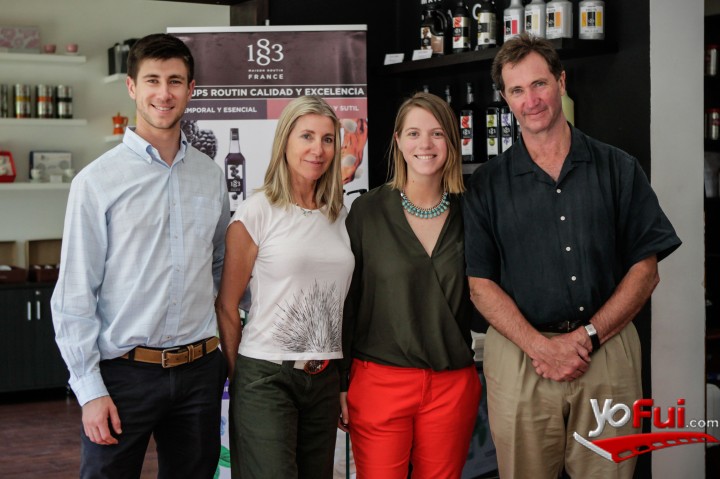 YoFui.com Grupo Santa Victoria presentó sus novedosos refrescos europeos, Tienda (7222)