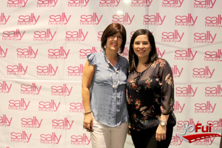 Claudia Contreras, Giuliana Mata