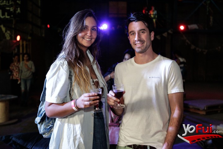 Carolina González, Raimundo Valdivia