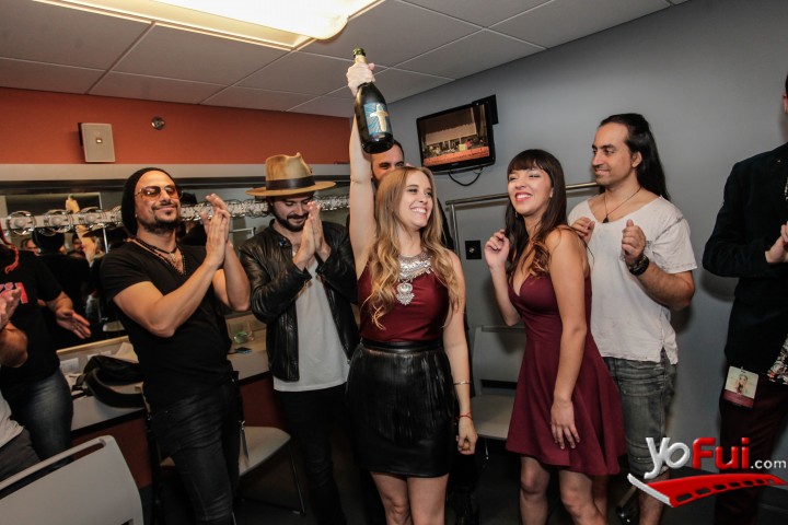 Consuelo Schuster y su banda