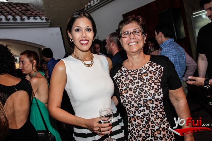 Laura Serrano, Jenny Bravo