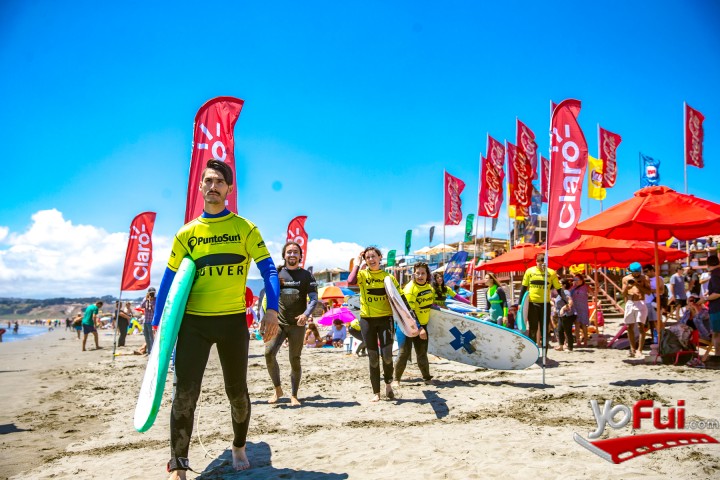 Fotografía en Claro Verano e Isidora Ureta realizaron una clínica de Surf en playa La Boca, Playa La Boca