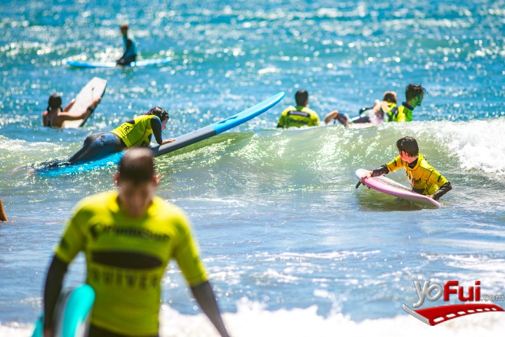 Fotografía en Claro Verano e Isidora Ureta realizaron una clínica de Surf en playa La Boca, Playa La Boca